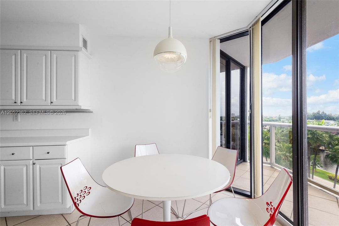 En Venta: $448,000 (2 camas, 2 baños, 1530 Pies cuadrados)