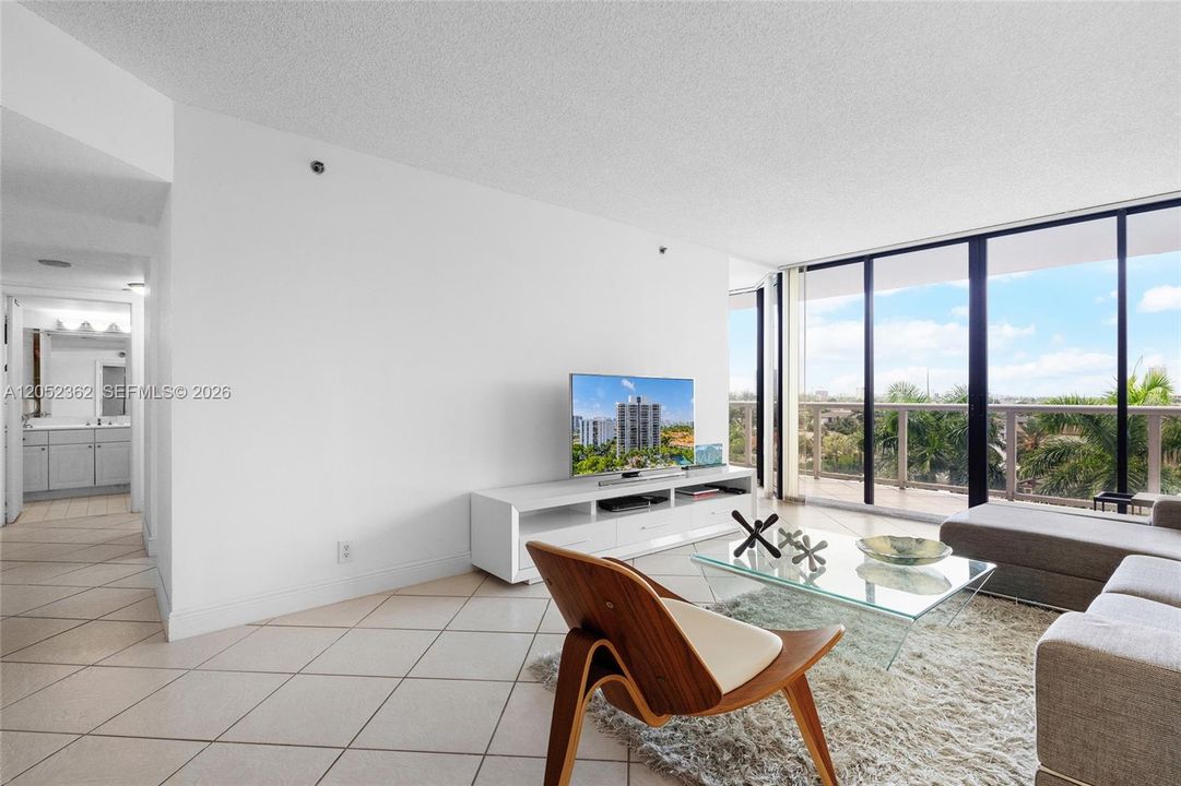 En Venta: $448,000 (2 camas, 2 baños, 1530 Pies cuadrados)