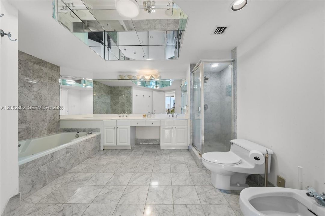 En Venta: $448,000 (2 camas, 2 baños, 1530 Pies cuadrados)