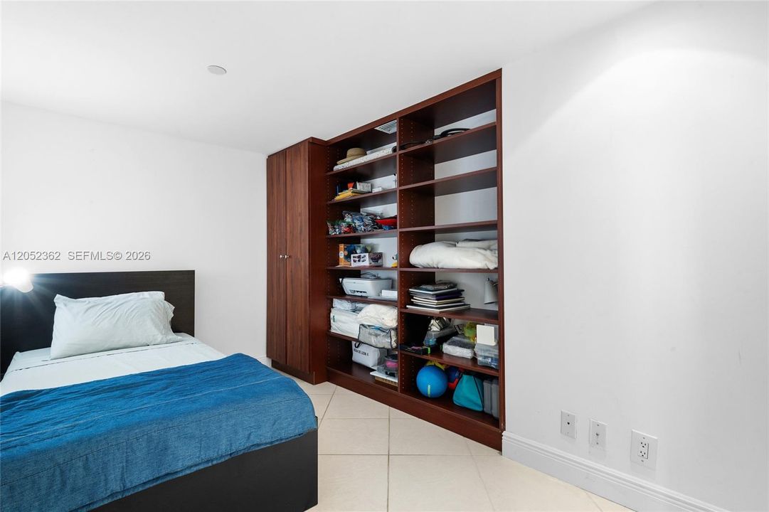 En Venta: $448,000 (2 camas, 2 baños, 1530 Pies cuadrados)