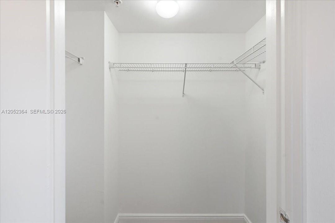 For Rent: $3,950 (3 beds, 3 baths, 1886 Square Feet)