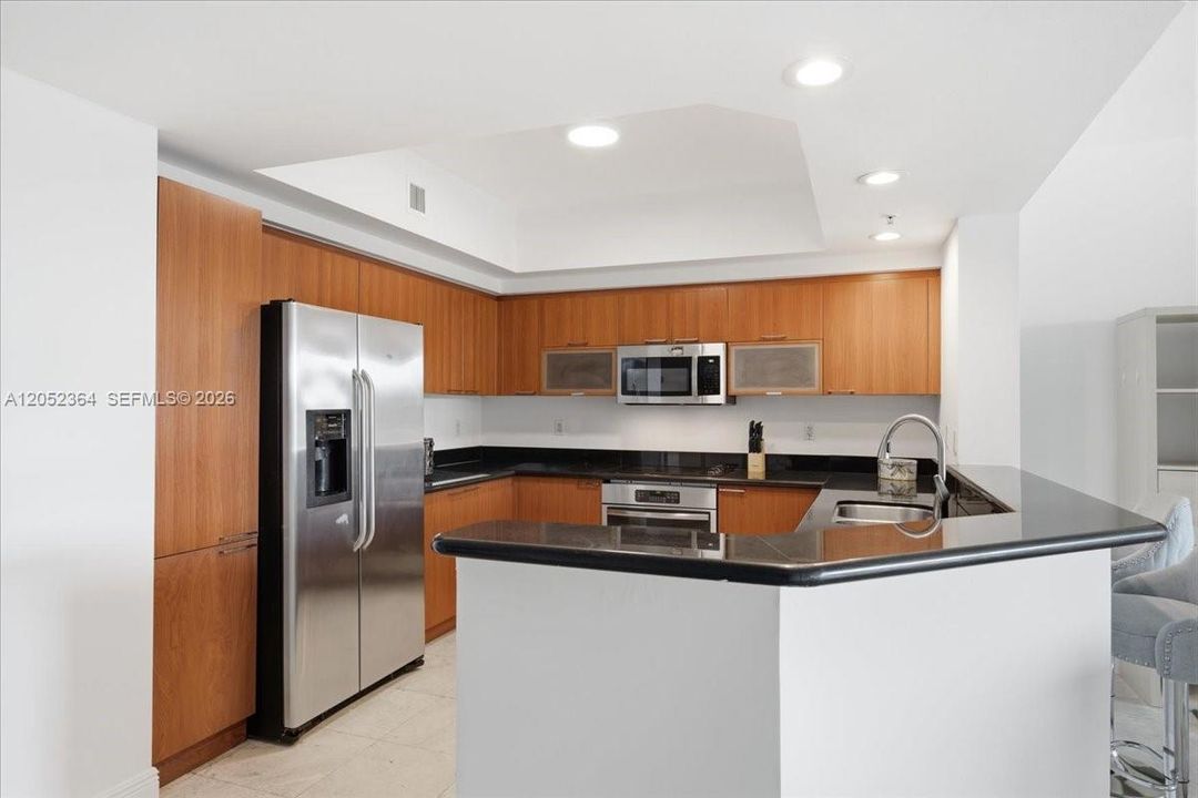 For Rent: $3,950 (3 beds, 3 baths, 1886 Square Feet)
