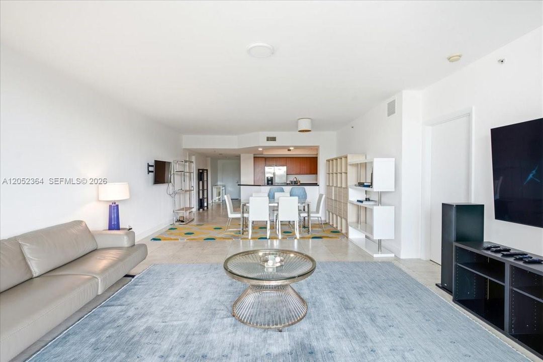 For Rent: $3,950 (3 beds, 3 baths, 1886 Square Feet)