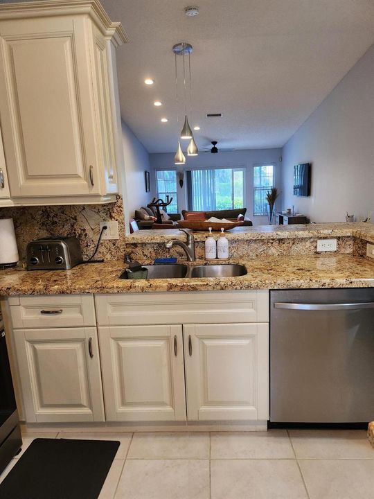8951 SUNNYWOOD PL Boca kitchen7