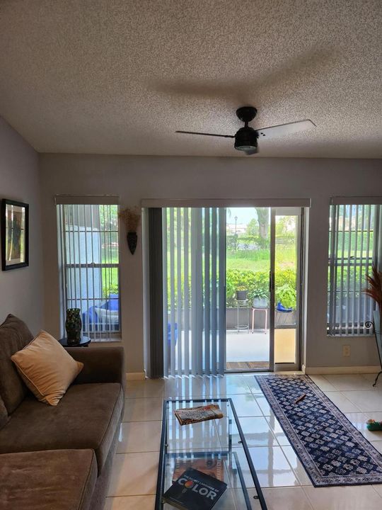 8951 SUNNYWOOD PL Boca living room4