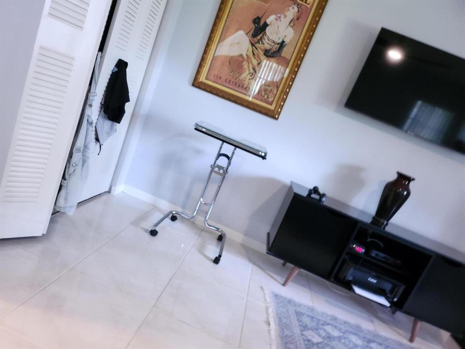 8951 SUNNYWOOD PL Boca master bedroom