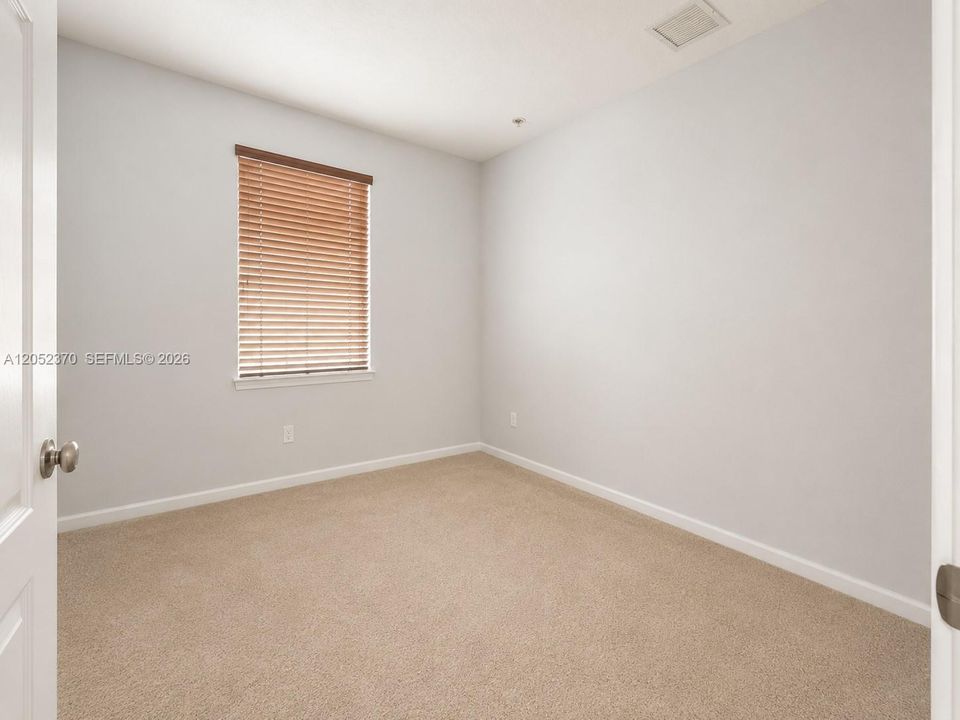 For Sale: $448,000 (3 beds, 2 baths, 1652 Square Feet)