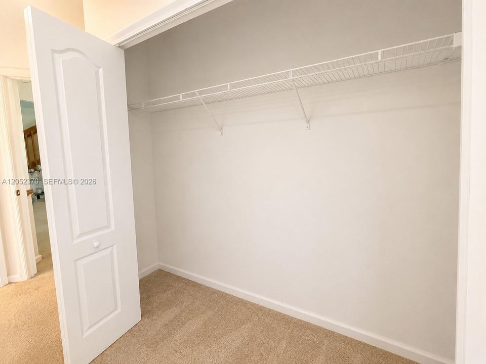 For Sale: $448,000 (3 beds, 2 baths, 1652 Square Feet)