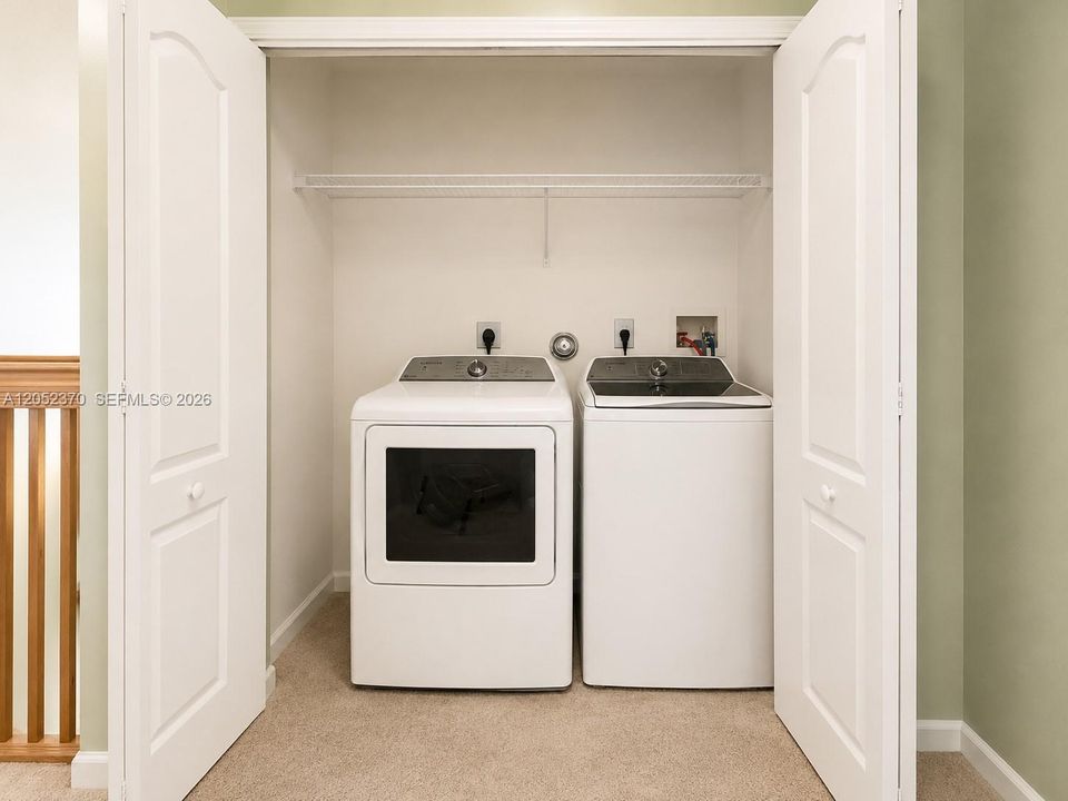 For Sale: $448,000 (3 beds, 2 baths, 1652 Square Feet)