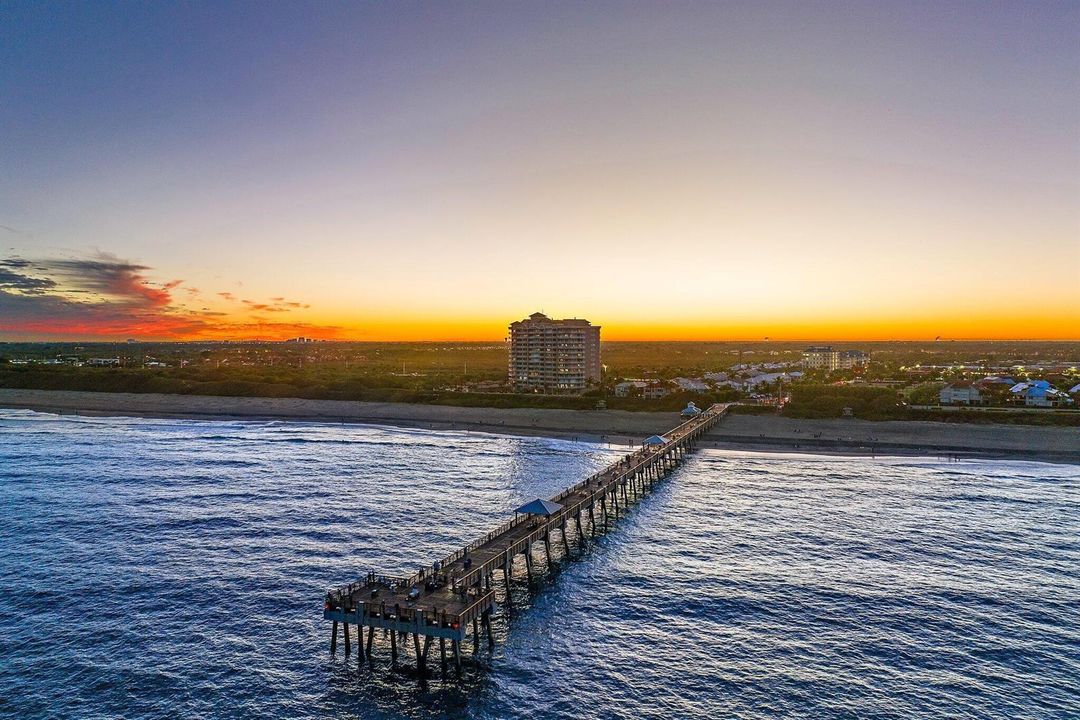 Juno Beach Pier