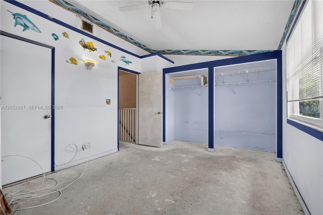 For Sale: $379,900 (2 beds, 2 baths, 1018 Square Feet)