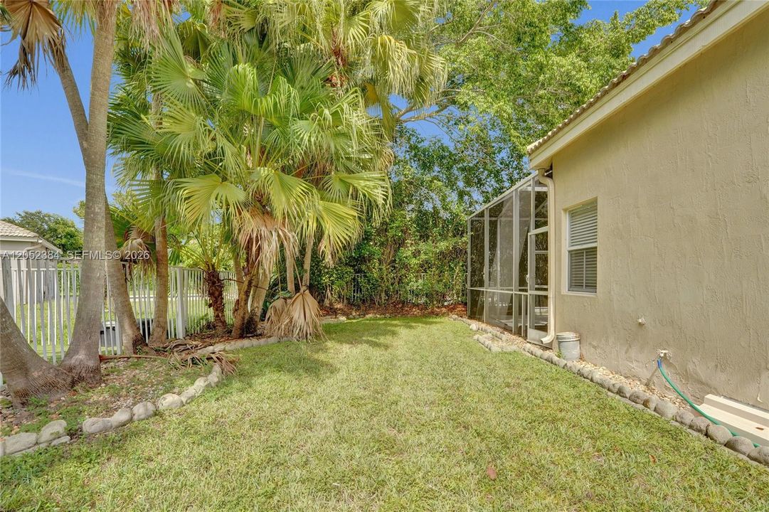 For Rent: $4,100 (3 beds, 2 baths, 1591 Square Feet)