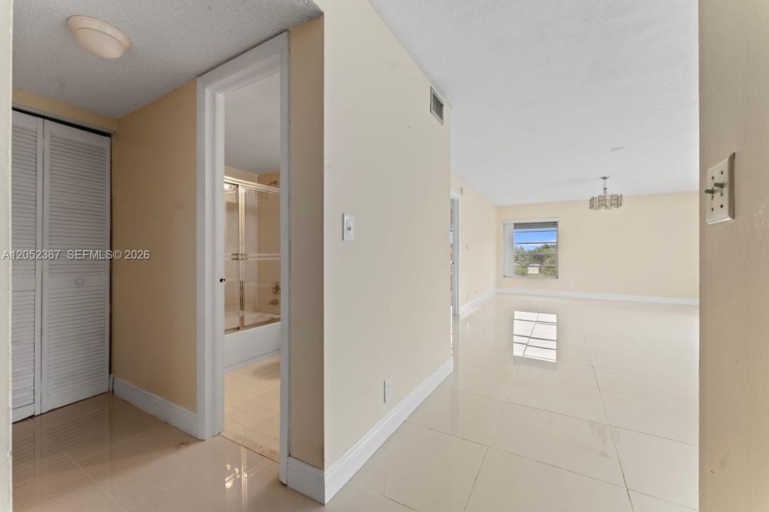 В аренду: $2,250 (2 спален, 2 ванн, 1130 Квадратных фут)