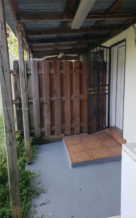 В аренду: $2,350 (2 спален, 1 ванн, 2100 Квадратных фут)