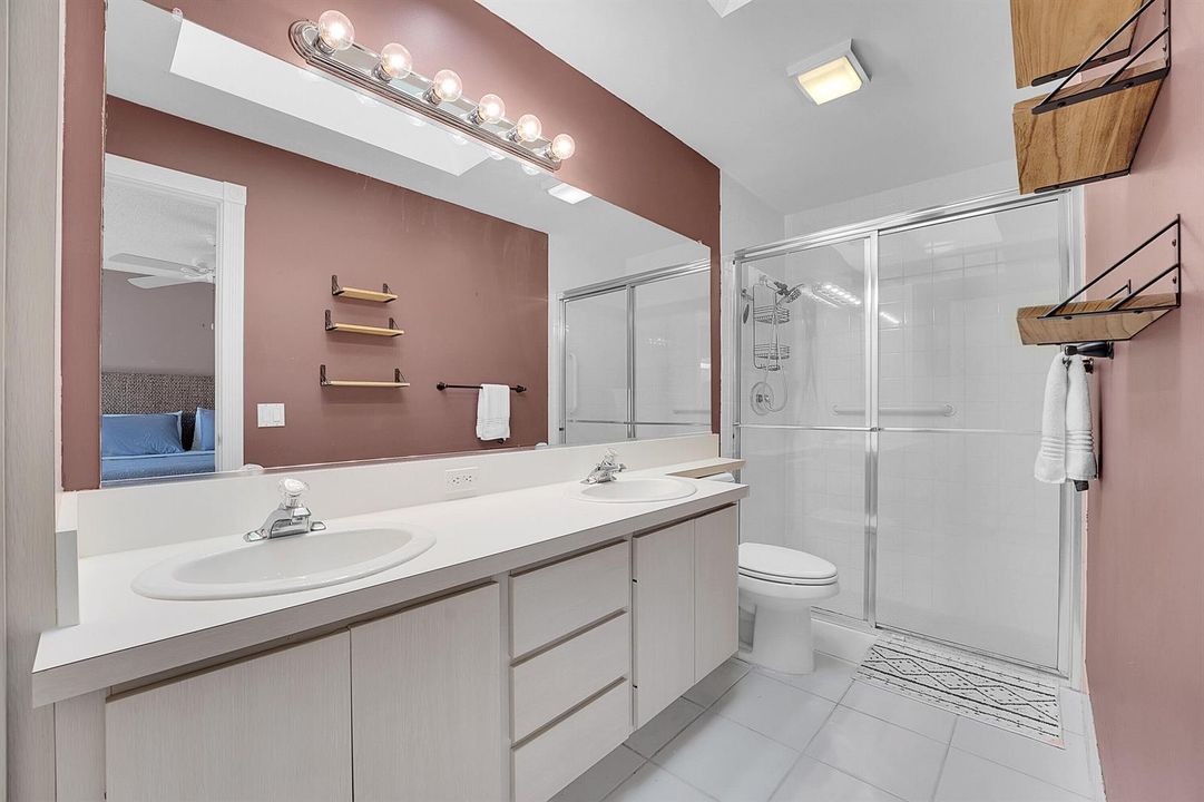 16_primary bathroom