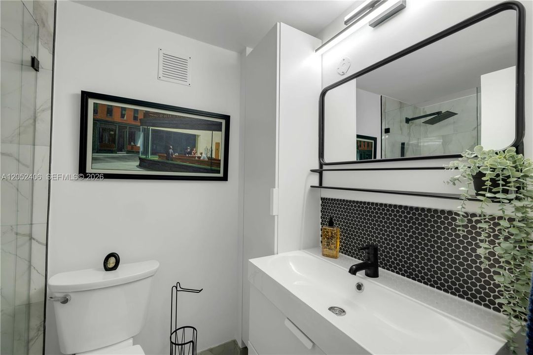 For Rent: $2,750 (0 beds, 1 baths, 552 Square Feet)