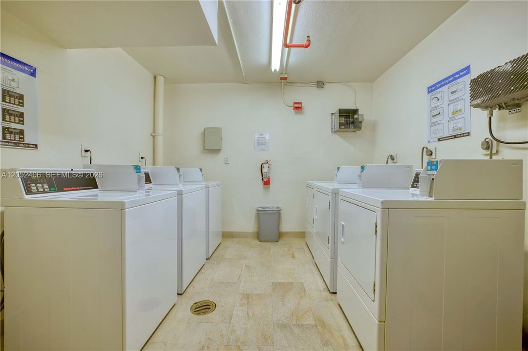 For Rent: $2,750 (0 beds, 1 baths, 552 Square Feet)
