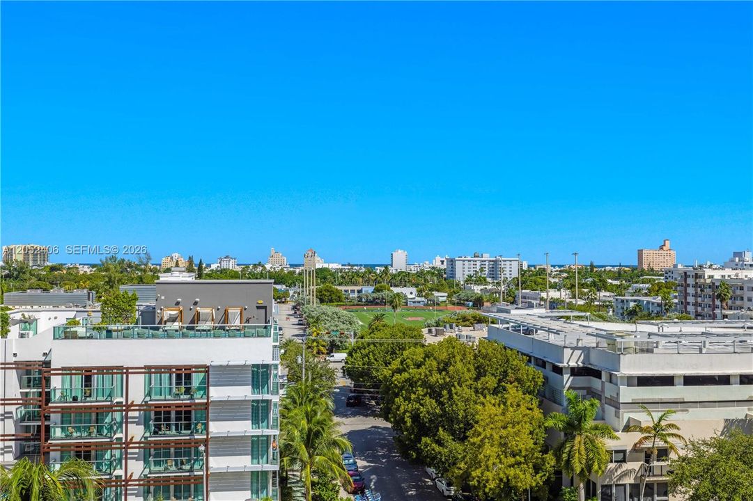 For Rent: $2,750 (0 beds, 1 baths, 552 Square Feet)