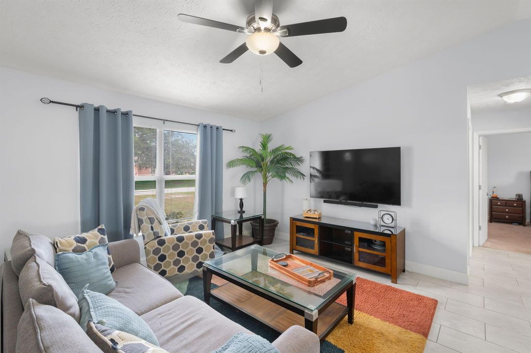 5-web-or-mls-1098 SW Janette Ave - 5