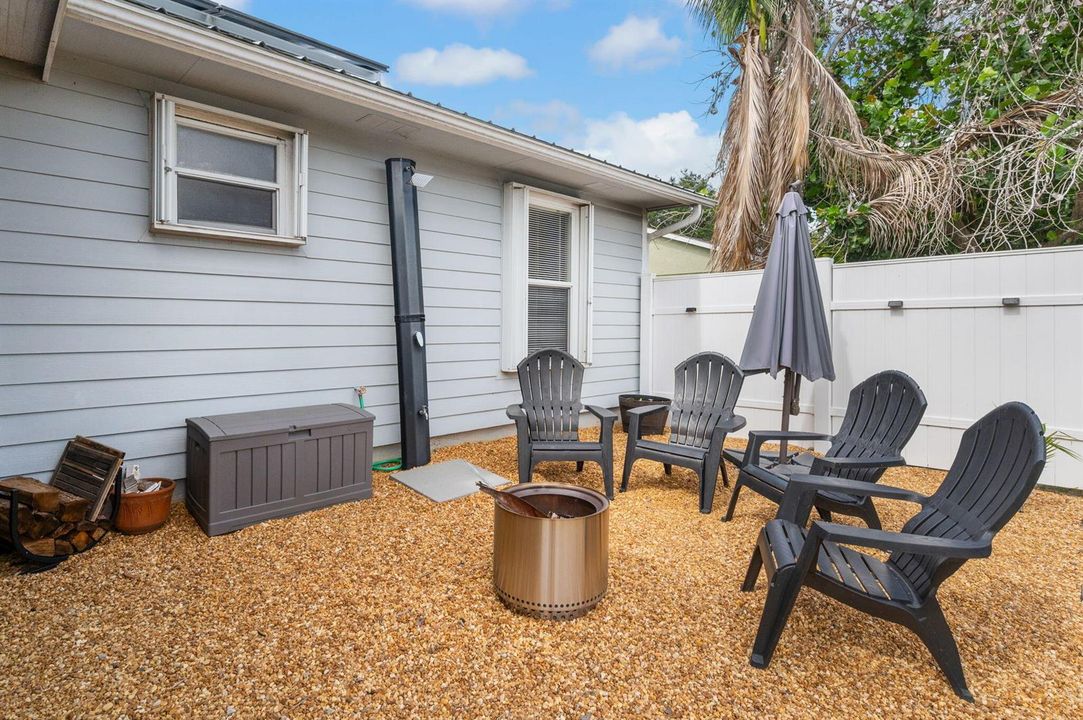 26-web-or-mls-1098 SW Janette Ave - 26