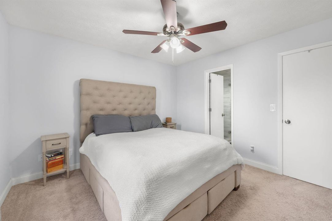 20-web-or-mls-1098 SW Janette Ave - 20