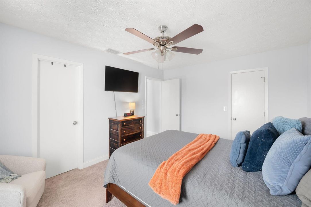 11-web-or-mls-1098 SW Janette Ave - 11