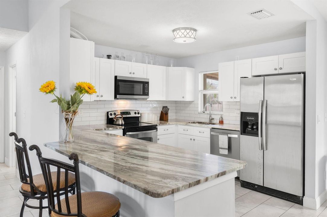 13-web-or-mls-1098 SW Janette Ave - 13