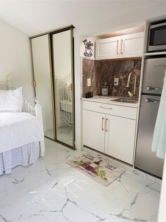 В аренду: $1,200 (1 спален, 1 ванн, 1692 Квадратных фут)