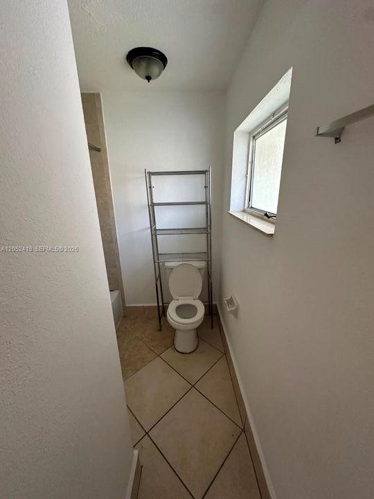 For Rent: $1,980 (1 beds, 1 baths, 709 Square Feet)