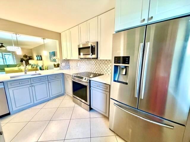 Stainless appliances