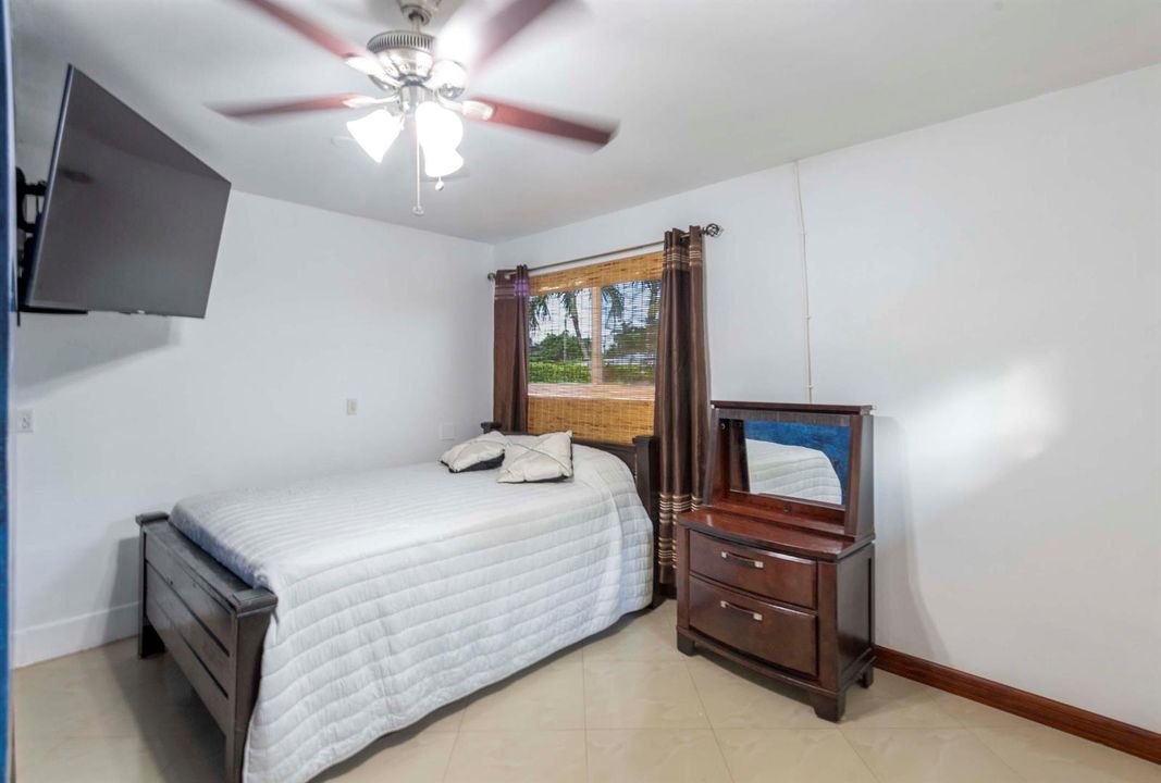 1st bedroom