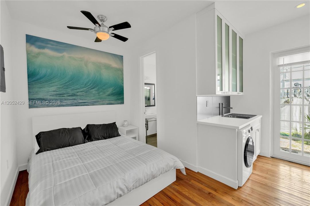 For Rent: $2,050 (1 beds, 1 baths, 470 Square Feet)