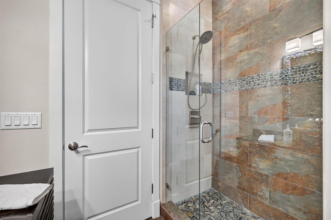 64-web-or-mls-699A4833