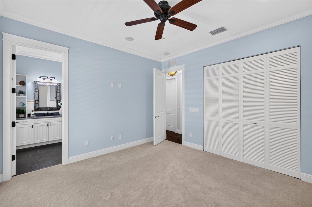 69-web-or-mls-699A4869