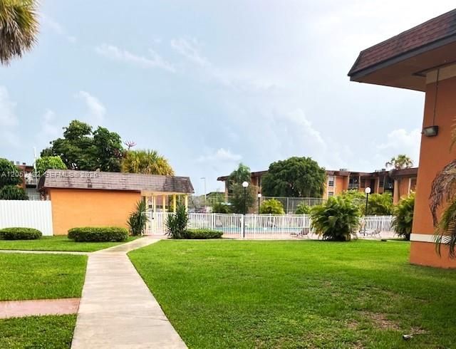 For Rent: $1,850 (1 beds, 1 baths, 760 Square Feet)