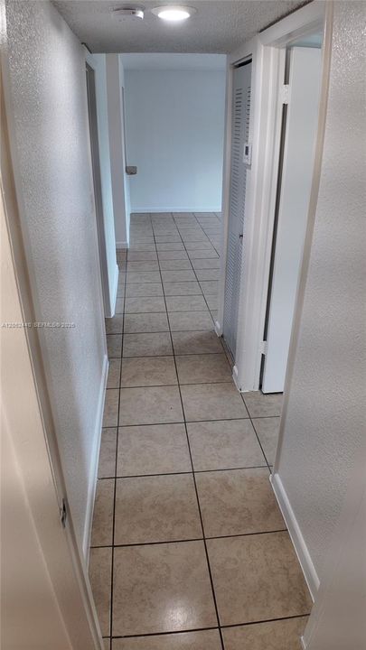 For Rent: $1,900 (2 beds, 1 baths, 223601 Square Feet)