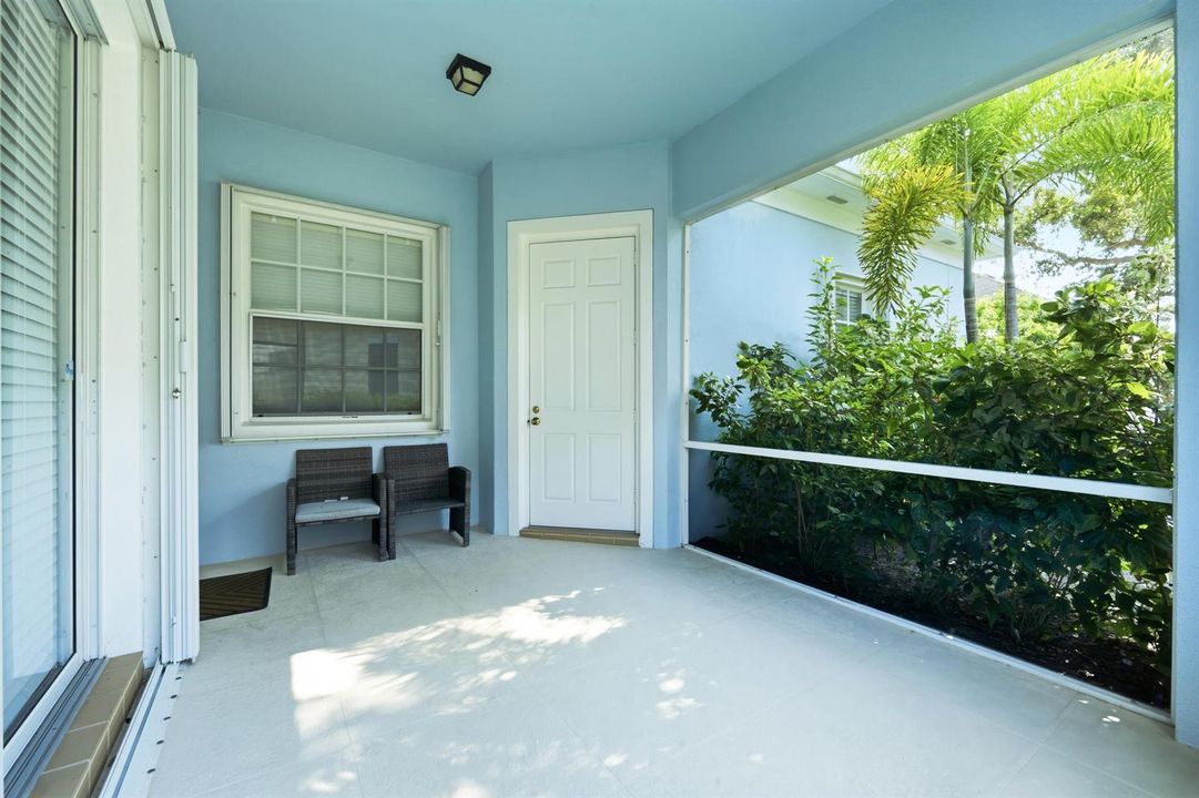 COVERED LANAI