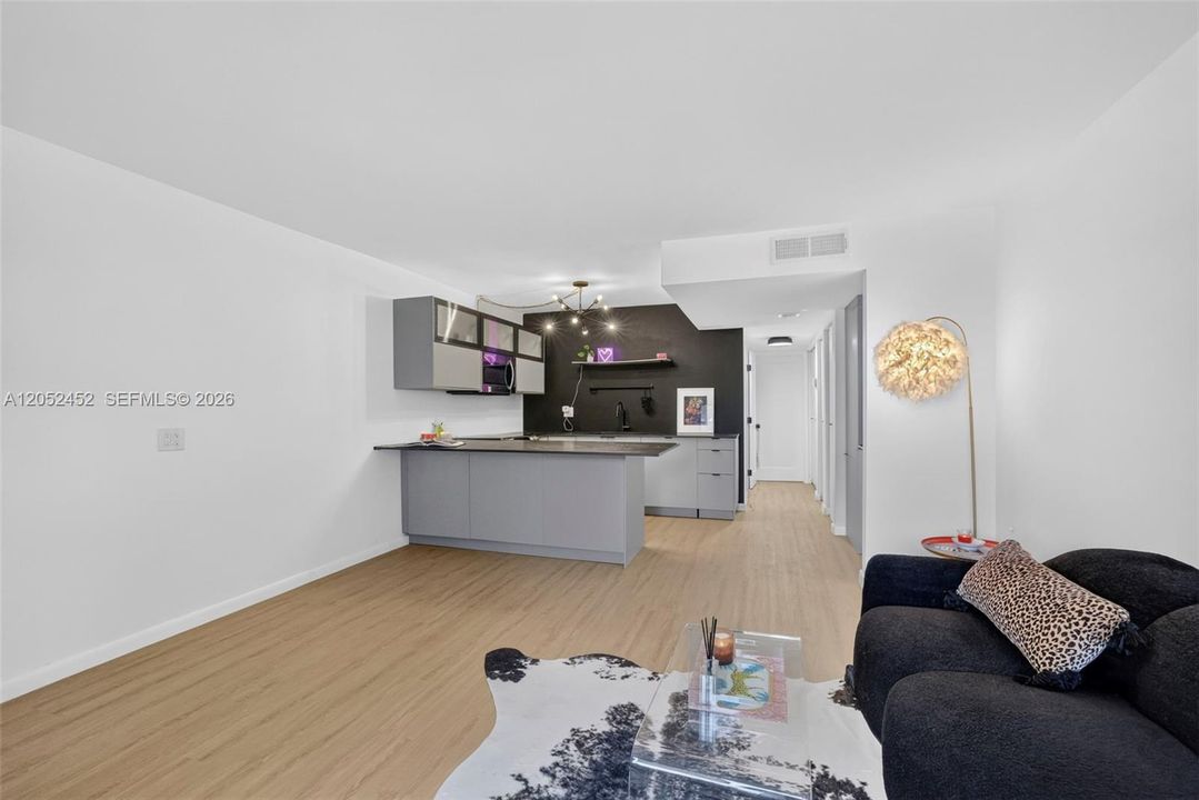 На продажу: $190,000 (1 спален, 1 ванн, 685 Квадратных фут)