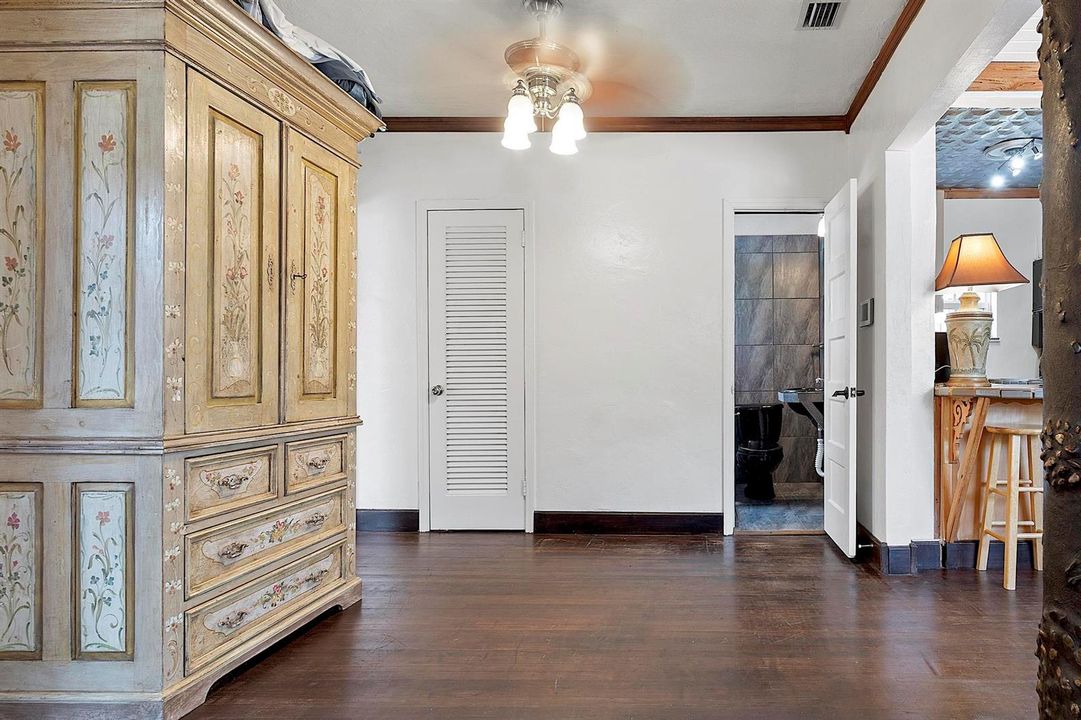 615 7th ave N - - 005
