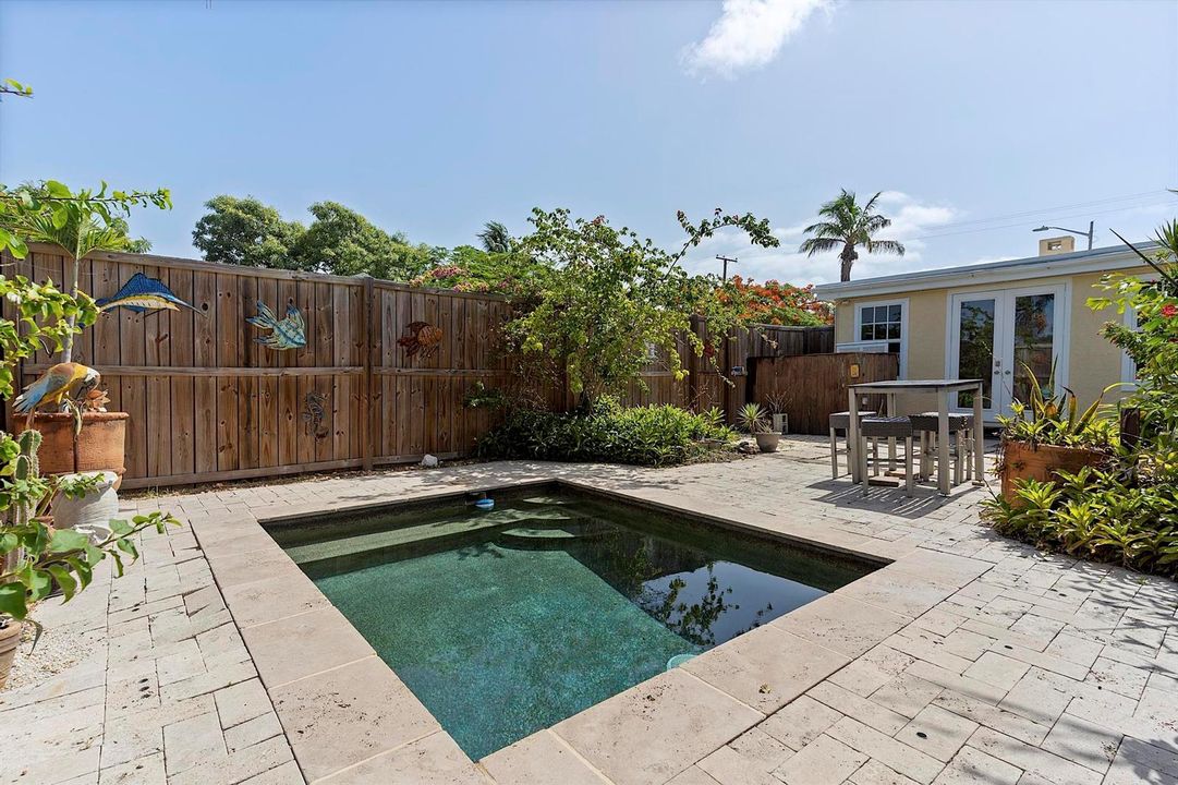 615 7th ave N - - 034