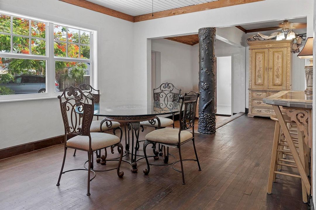 615 7th ave N - - 015
