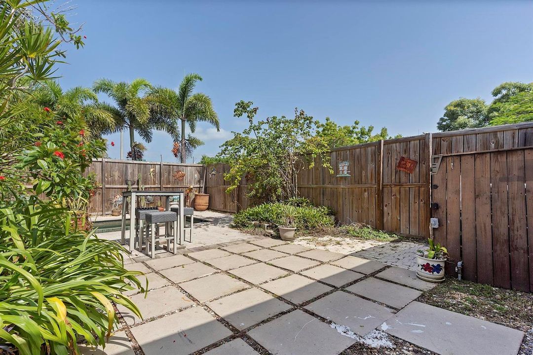 615 7th ave N - - 031