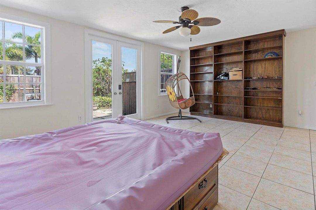 615 7th ave N - - 029