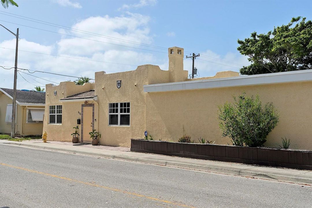 615 7th ave N - - 004