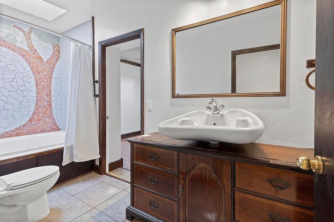 615 7th ave N - - 025