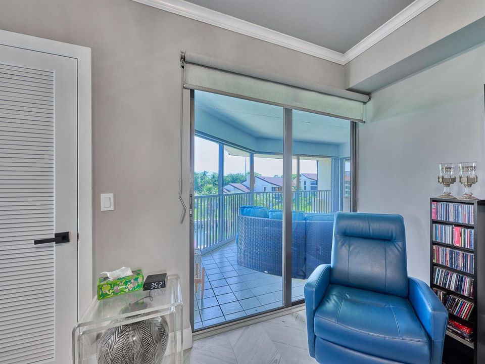 Third Bed to Balcony