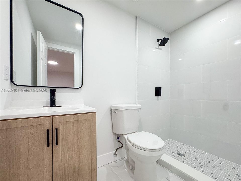 For Sale: $419,900 (3 beds, 2 baths, 840 Square Feet)