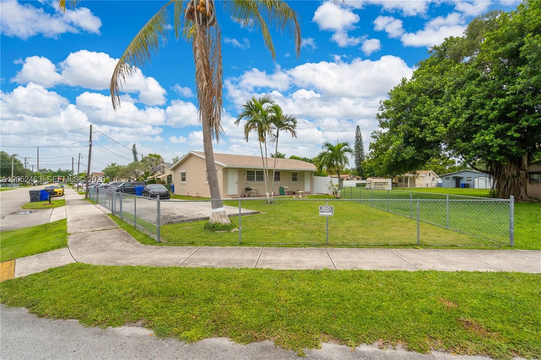 For Sale: $550,000 (0 beds, 0 baths, 1746 Square Feet)