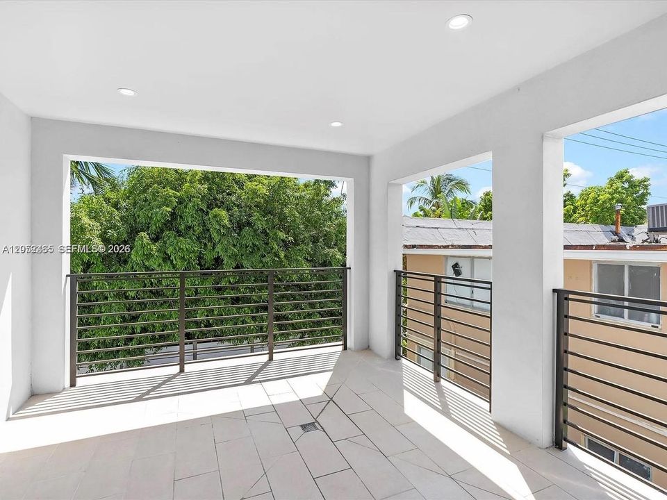 1134  71 street # 3 Miami Beach Fl. 33141