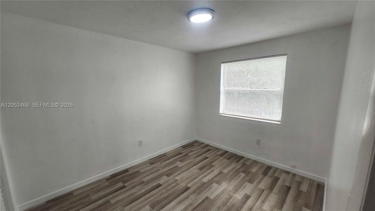 В аренду: $1,750 (2 спален, 1 ванн, 783 Квадратных фут)